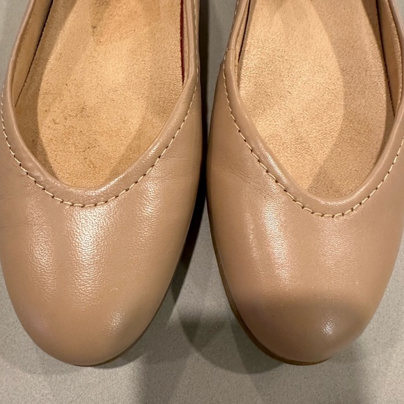 Naturalizer Vivienne Ballet Flat size 6 - Picture 8 of 8